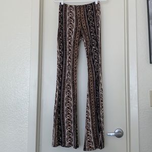 H.I.P - Flare Leggings